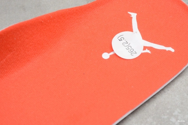 Boostmaster lin 4 Team Air OrangeCT8527-118 Jordan 0820